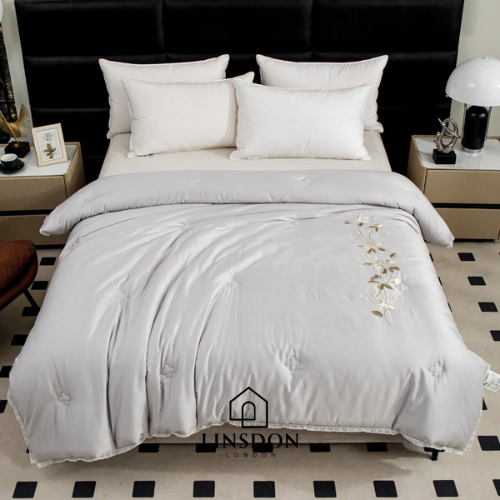 Fleur Winter Tencel Quilt ( Made From Natural Tencel wood Pulp )