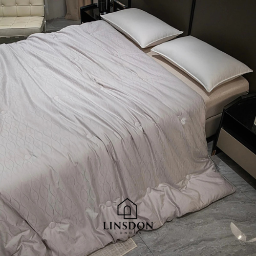 Modernist Jackard Winter Tencel Quilt ( Made From Natural Tencel wood Pulp )