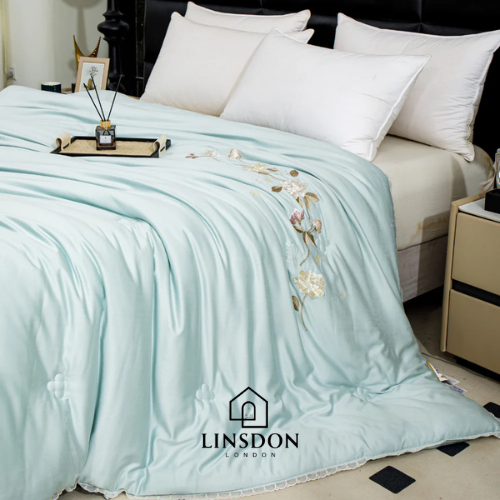Fleur Winter Tencel Quilt ( Made From Natural Tencel wood Pulp )
