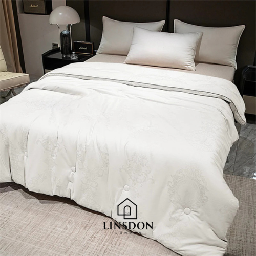 Jackard Winter Tencel Quilt ( Made From Natural Tencel wood Pulp )